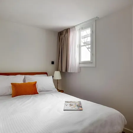 Bauhomm Zoia Suites