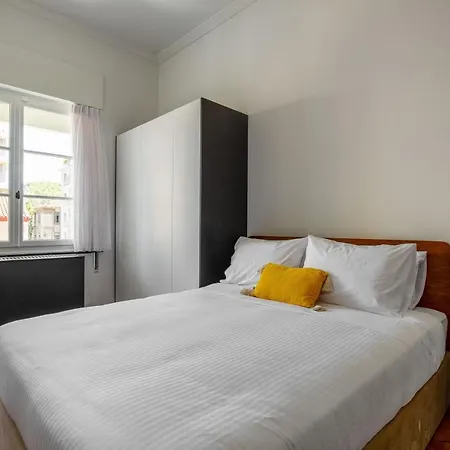 Bauhomm Zoia Suites *