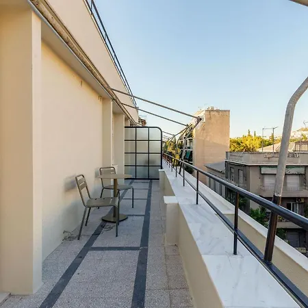 Bauhomm Zoia Suites Apartment