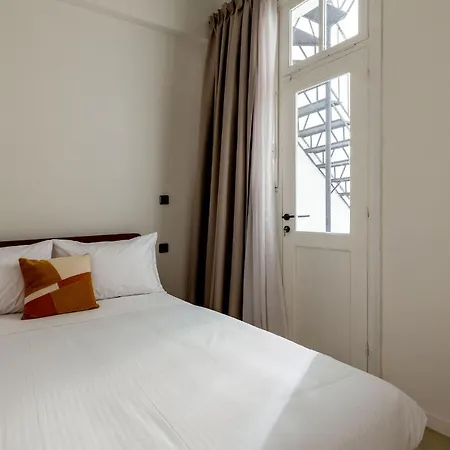Bauhomm Zoia Suites Apartment *