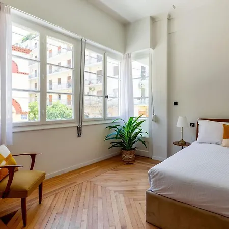 Bauhomm Zoia Suites